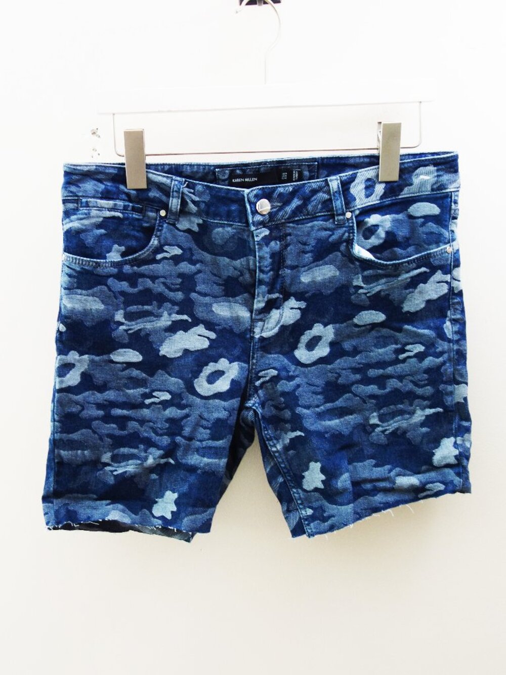 KAREN MILLEN 𝅺Blue Camo High Waisted Jean Shorts Size 10 with 6.5" inseam